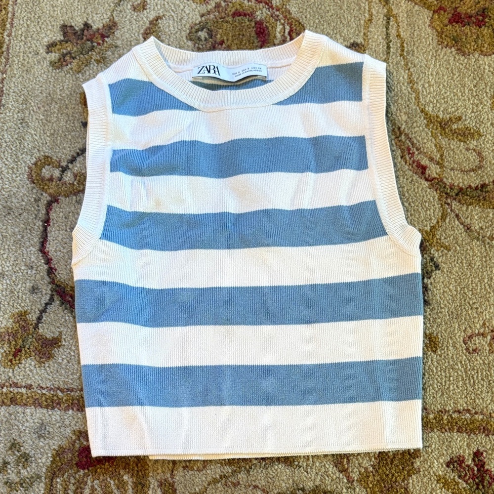 Zara cropped tank. Size small. Runs small. Sweater material.